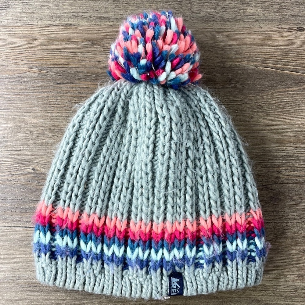 REI Youth Knit Fleece Lined Beanie with PomPom, Winter Hat, Girls size 7-14